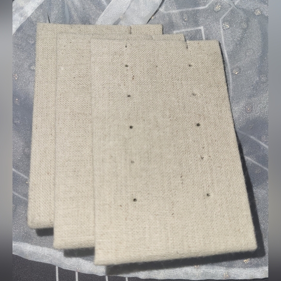 Earring Stands - Picture 1 of 4